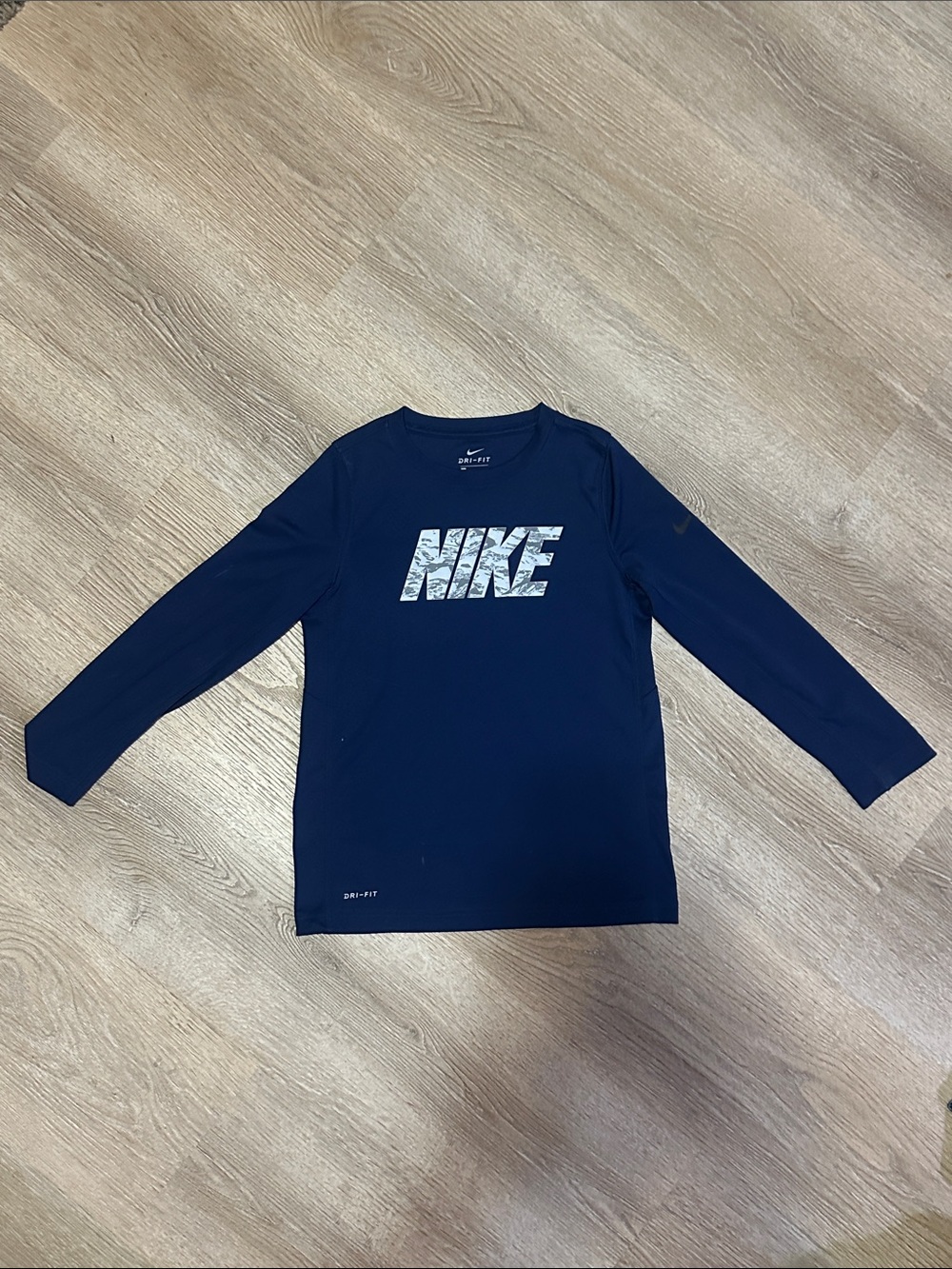 Nike Boys' Navy Long-Sleeve Logo Tee